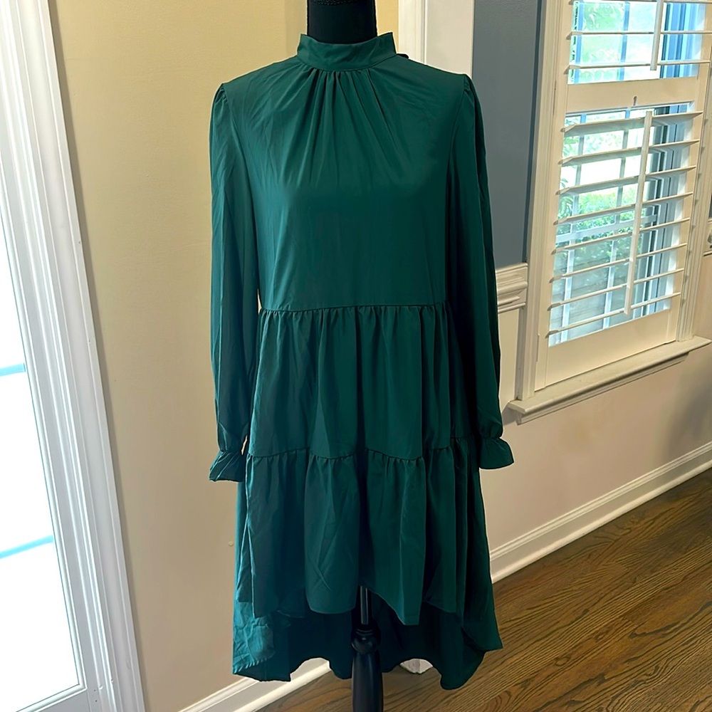 NWT  dark green size medium high/low tie neck dress